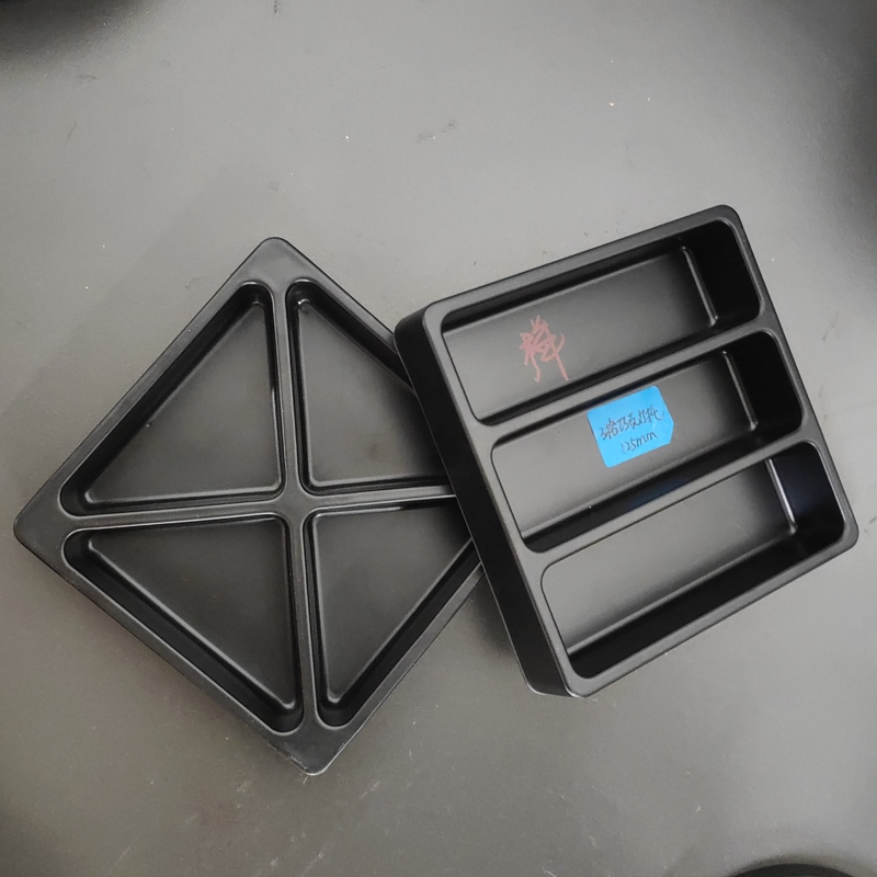 OEM Square Black Chocolate Container Packaging Plastic Blister 4 Grid PS Triangle Chocolate Tray