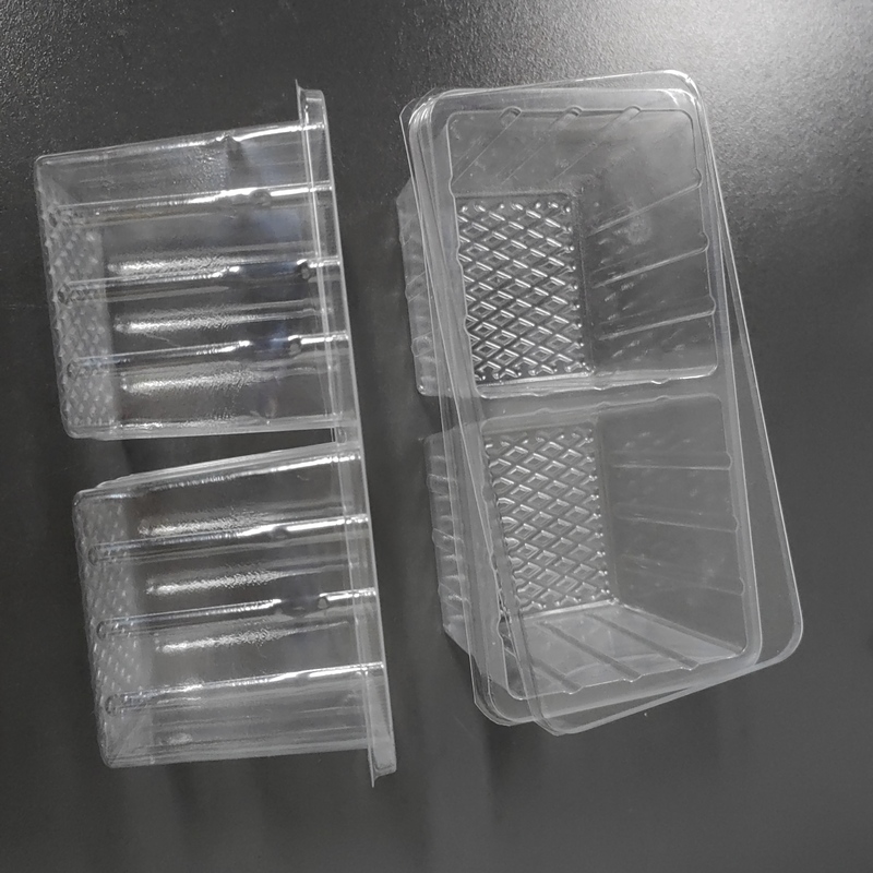 Customized disposable 2 grid biscuit plastic tray vacuum formed pet brownie plastic packaging container with lid